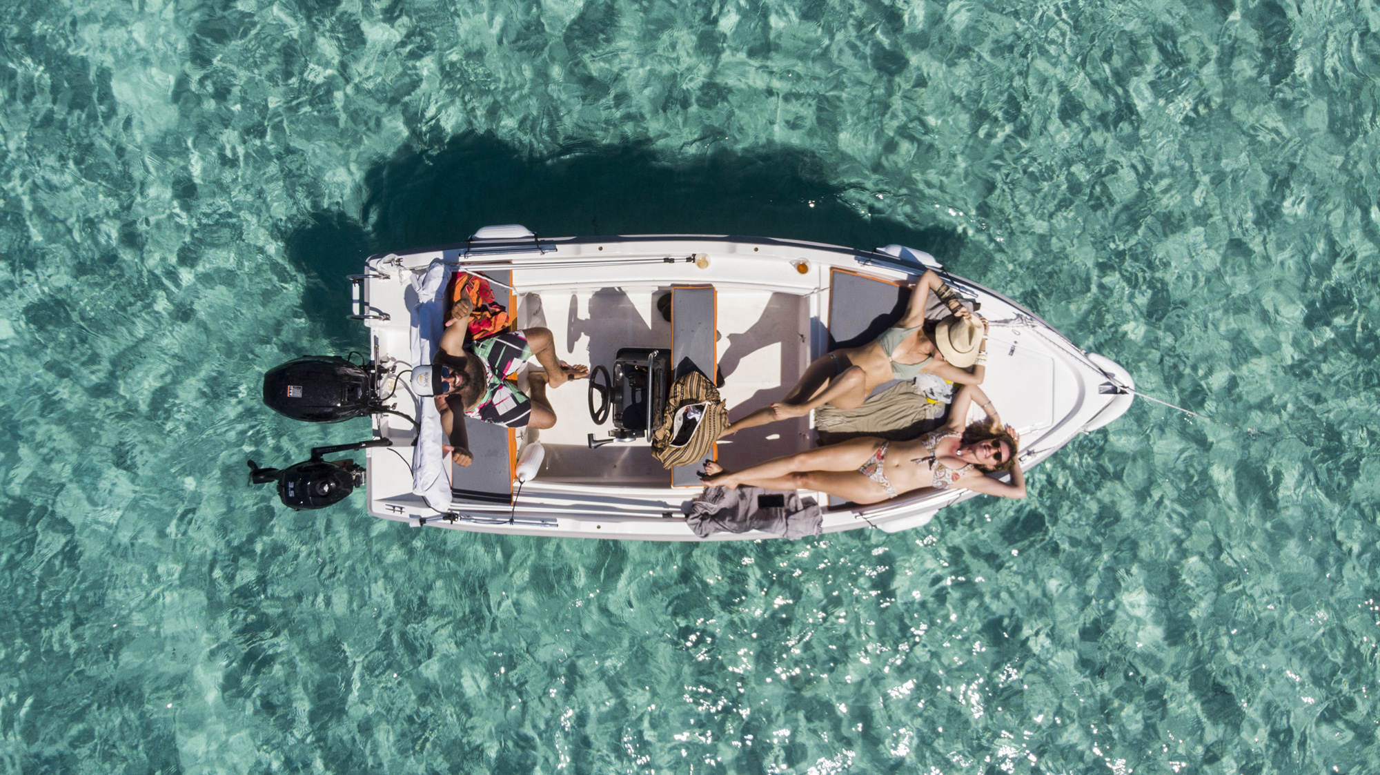 Boat rental in Paros - Discover the island's hidden gems on the water