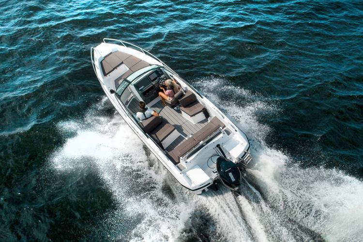 Paros boat charters - a luxurious way to experience the Aegean Sea