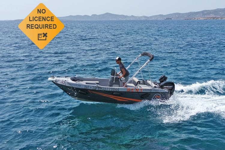 licence free boat for rent in Paros