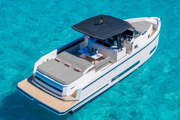 luxury speed boat private cruise paros