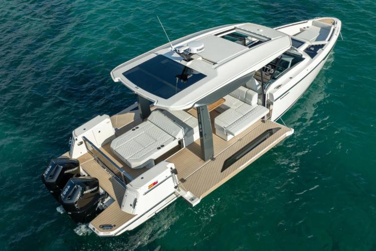 boat tour in Paros